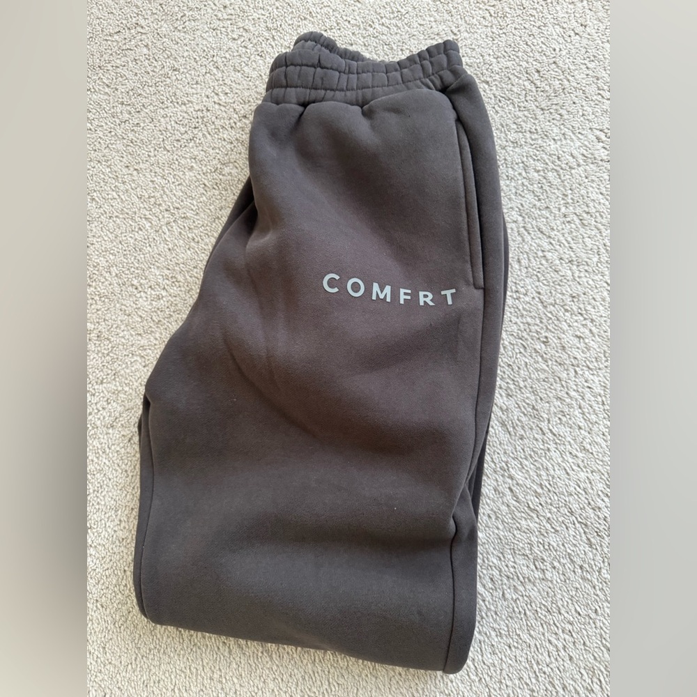 Comfrt Tranquil Charcoal size medium unisex NWT